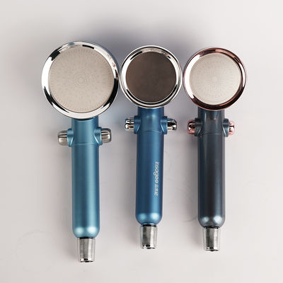 Pelo azul filtrado canales de la cabezal de ducha 6.2L/Min Shower Water Filter For de la alta presión tres